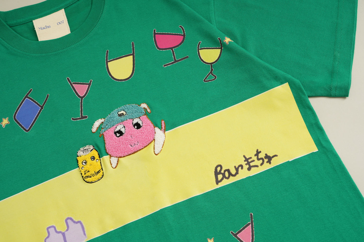007バーでのステキな出会いに乾杯Tshirt (酔っ払いver)