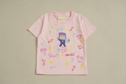 002今日はかなり大胆に kidz Tshirt