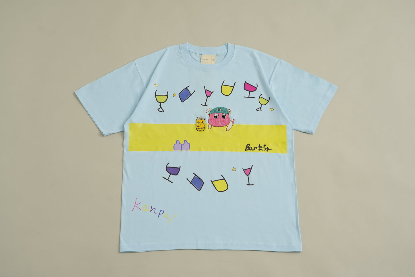 007バーでのステキな出会いに乾杯Tshirt (酔っ払いver)